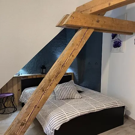 Les Lavandieres アパート